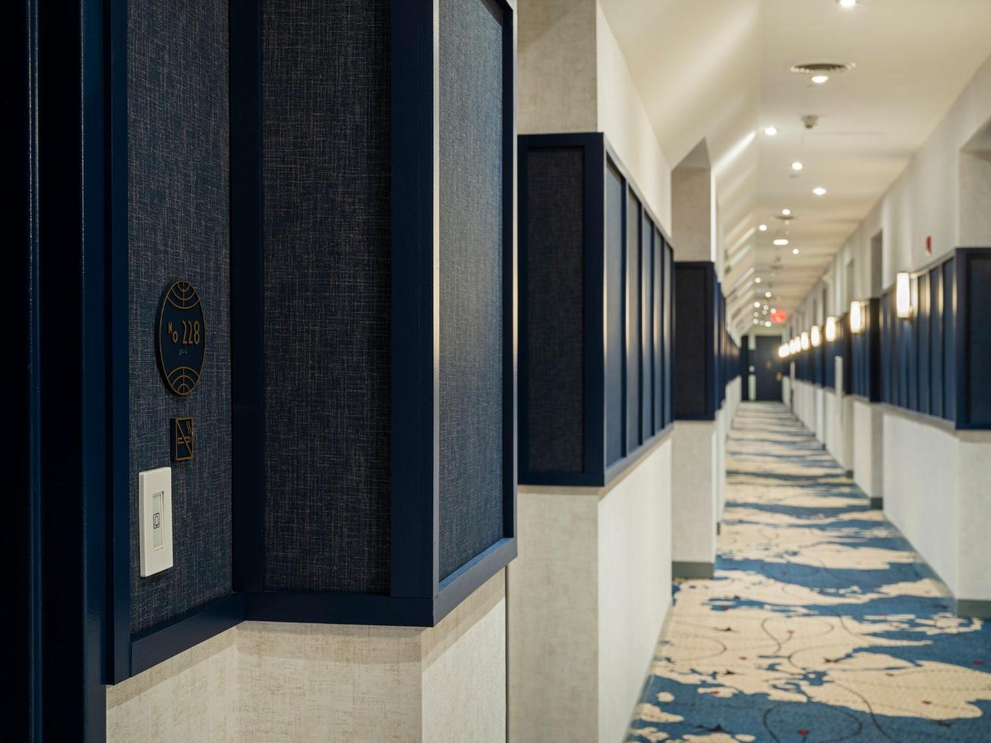 Voco Fiorello - Laguardia East By Ihg New York Ngoại thất bức ảnh